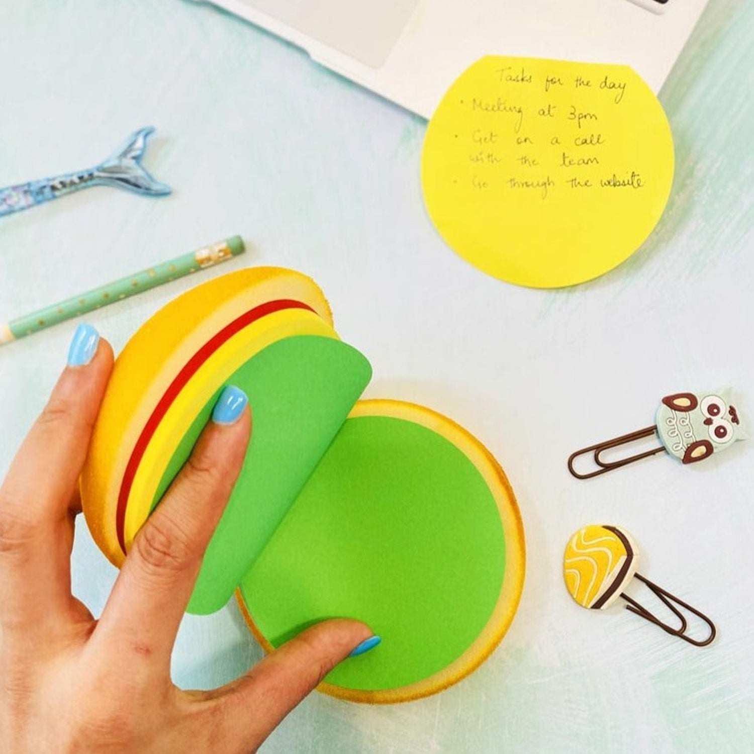 8073 Burger Shaped Notepad / Sticky Notes / Memo Pads, Unique Mini Notes (Multicolor) - DeoDap 8073 Burger Shaped Notepad / Sticky Notes / Memo Pads, Unique Mini Notes (Multicolor) - DeoDap